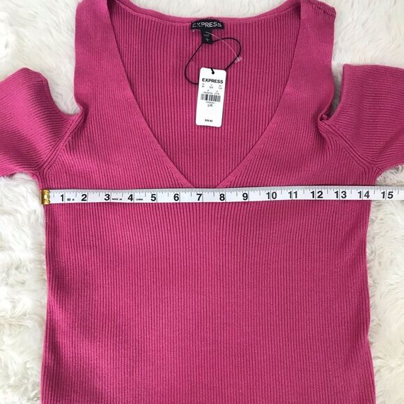 EXPRESS Pink Low Cut Cutout Sweater Top Cold Shoulder Bell Sleeve Size Large New - Picture 7 of 8